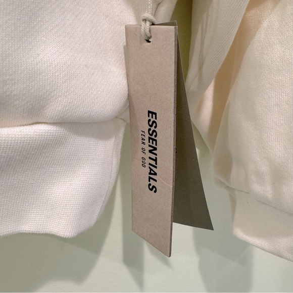 Fear Of God Essentials Cloud Dancer Crew Neck Sweatshirt Men’s L NWT - Picture 7 of 9